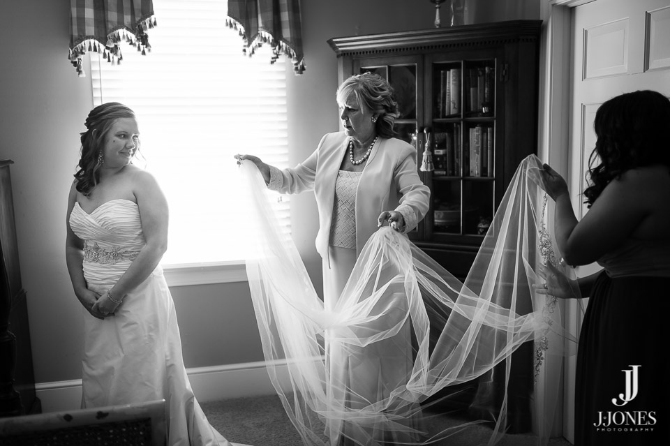 Sarah + Sam © J. Jones Photography - www.joshjonesphoto.com