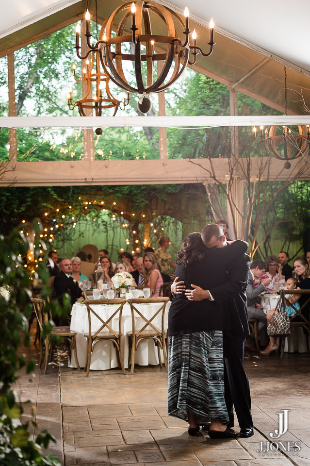 Michelle +Andrew © J. Jones Photography - www.joshjonesphoto.com