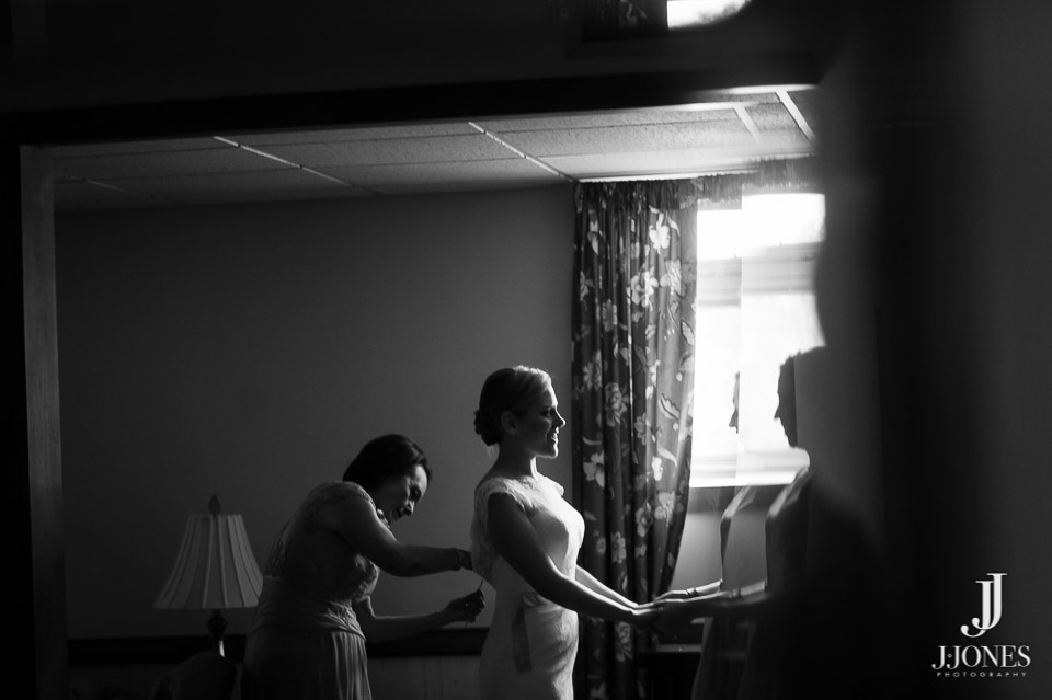 Adam + Emily © J. Jones Photography - www.joshjonesphoto.com