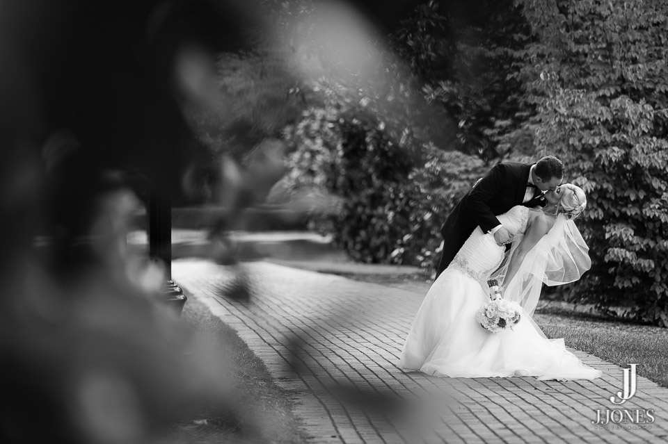 Kristen + Derek © J. Jones Photography - www.joshjonesphoto.com