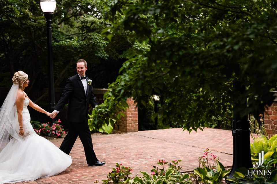 Kristen + Derek © J. Jones Photography - www.joshjonesphoto.com