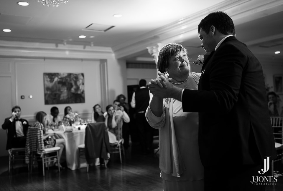 Betsy + Brendan © J. Jones Photography - www.joshjonesphoto.com