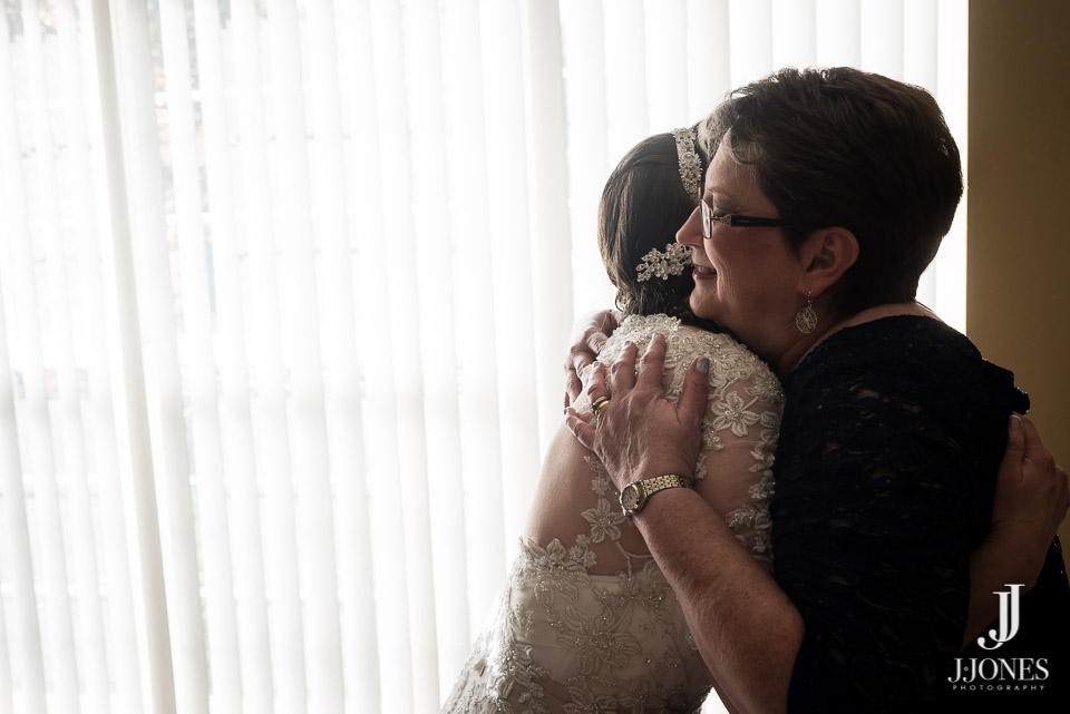 Amber + John © J. Jones Photography - www.joshjonesphoto.com