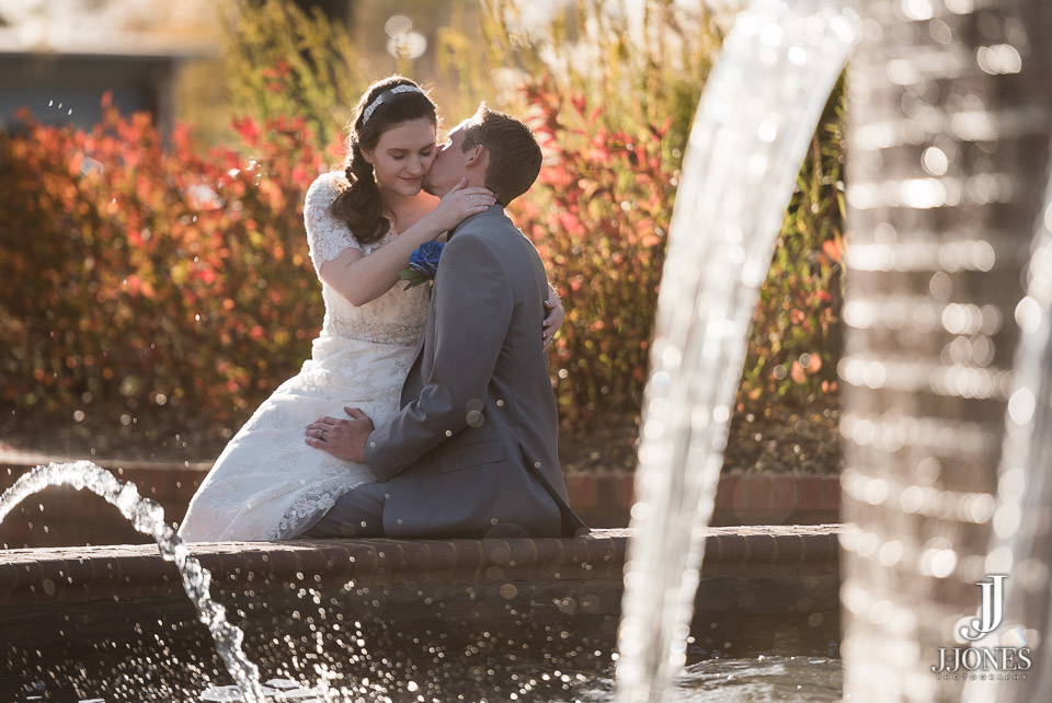Amber + John © J. Jones Photography - www.joshjonesphoto.com