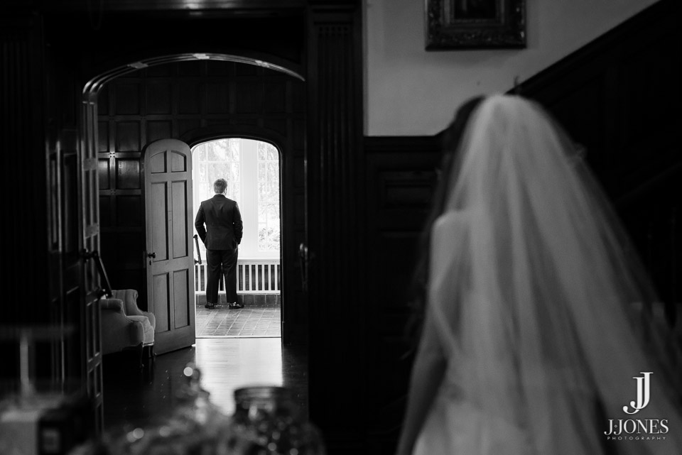 Danielle + Taylor © J. Jones Photography - www.joshjonesphoto.com