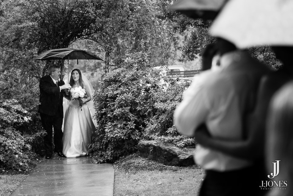 Danielle + Taylor © J. Jones Photography - www.joshjonesphoto.com