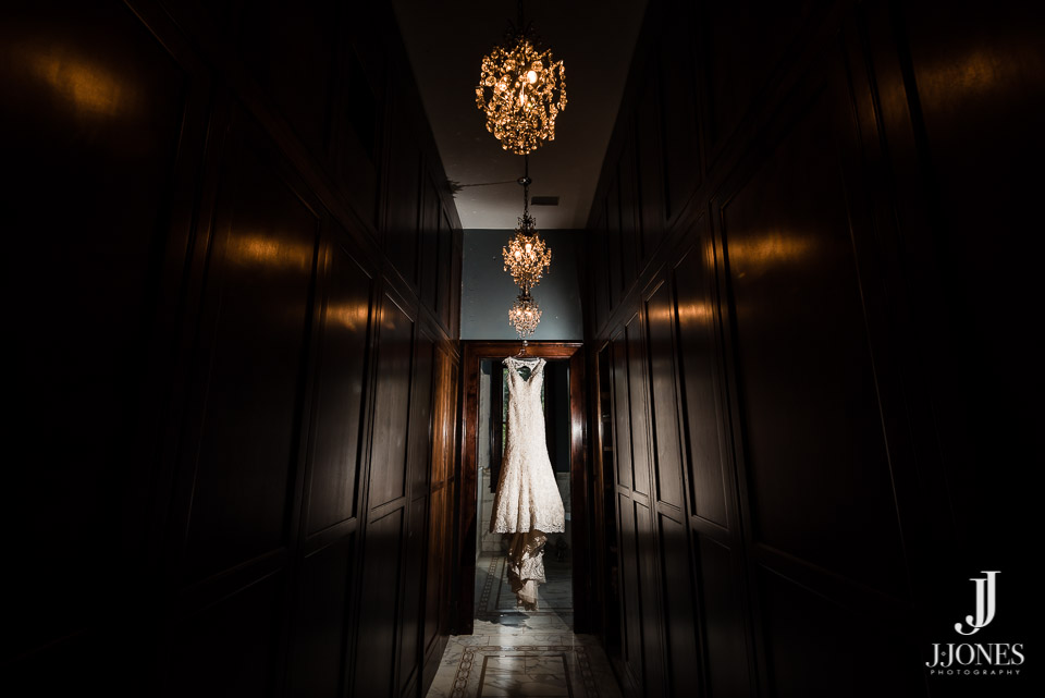Laura + Shawn © J. Jones Photography - www.joshjonesphoto.com