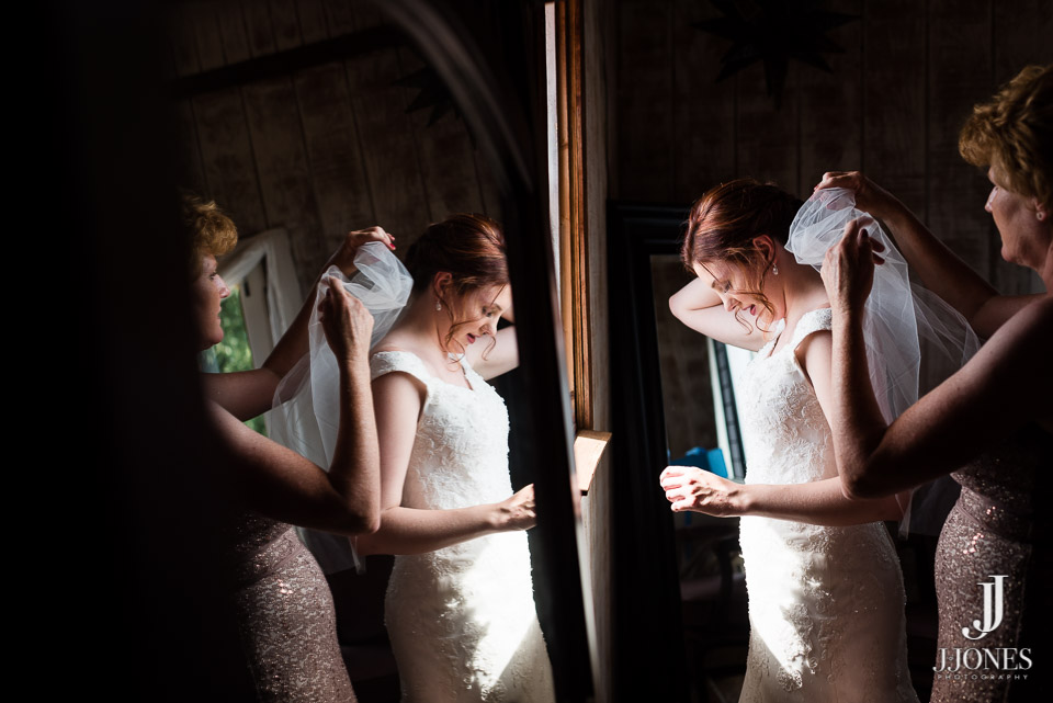 Amber + Cory © J. Jones Photography - www.joshjonesphoto.com