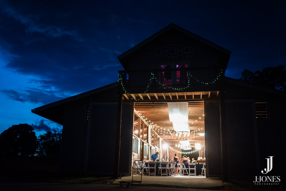 Amber + Cory © J. Jones Photography - www.joshjonesphoto.com