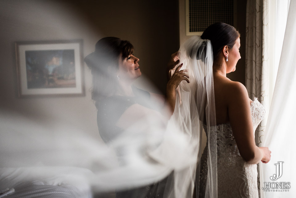 Amy + Barry © J. Jones Photography - www.joshjonesphoto.com
