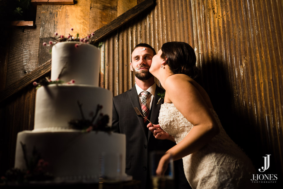 Amy + Barry © J. Jones Photography - www.joshjonesphoto.com