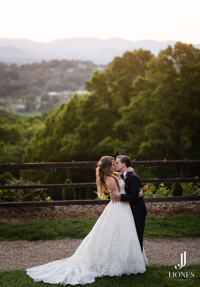 Melissa + Jacob © J. Jones Photography - www.joshjonesphoto.com