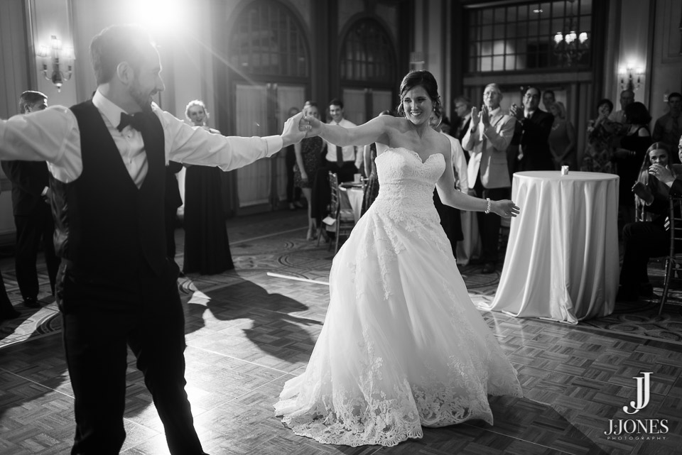John + Nicole © J. Jones Photography - www.joshjonesphoto.com
